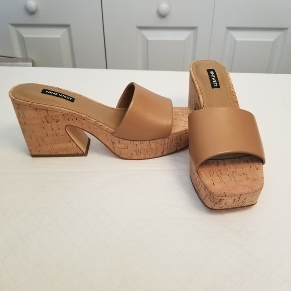 Nine West Shoes - Nine West Sandals Wnoklee8 Size 8M Beige Block 3.5 Inch Heel
